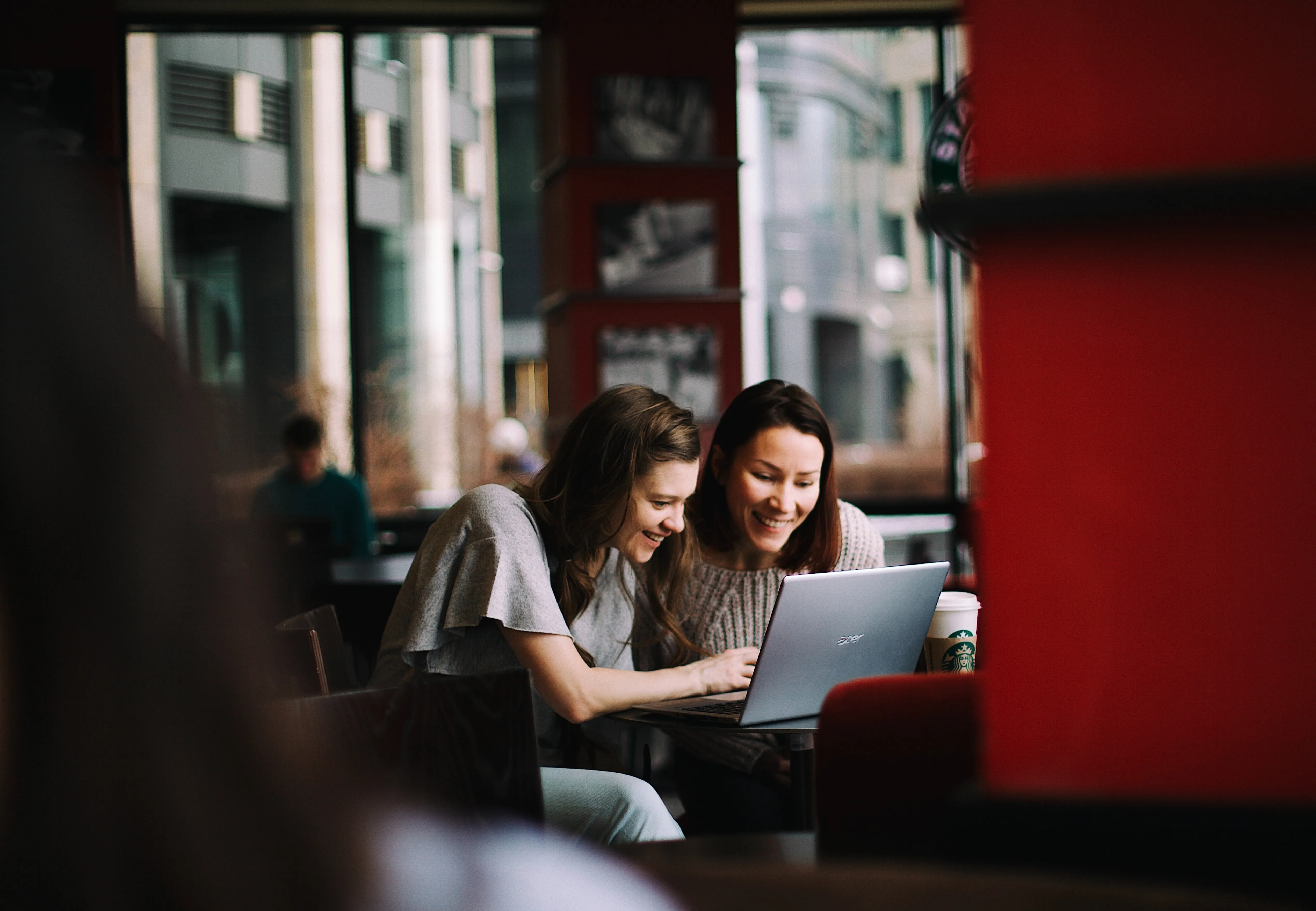 Lessons from eToro: How Digital Adaptation is the Key to Growth